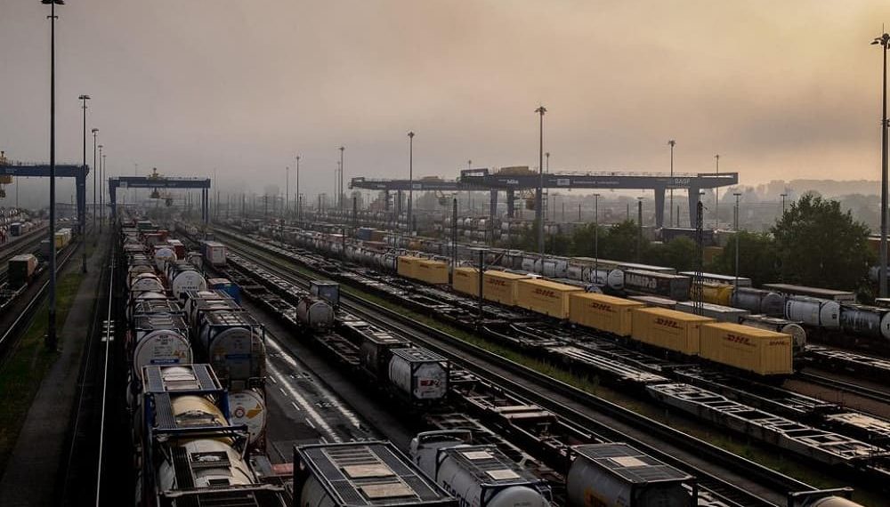 DHL introduces first Eastbound block trains from Germany to China