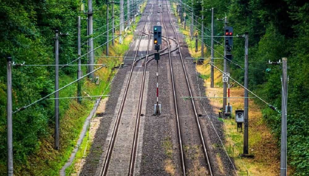 Wales to leverage new technologies to maintain rail services in autumn